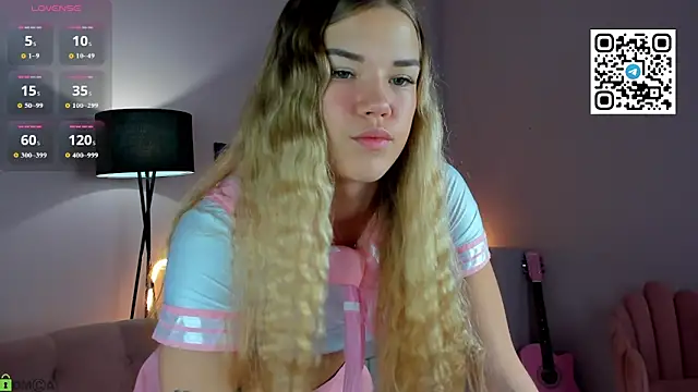 CherryLexi  online show from April 8, 2026, 3:41 am