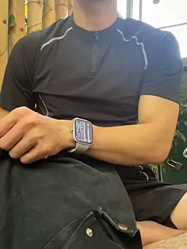 anhkiet huang online show from March 30, 2026, 4:36 am