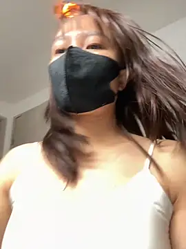 LisaLovely online show from September 14, 2025, 1:22 pm