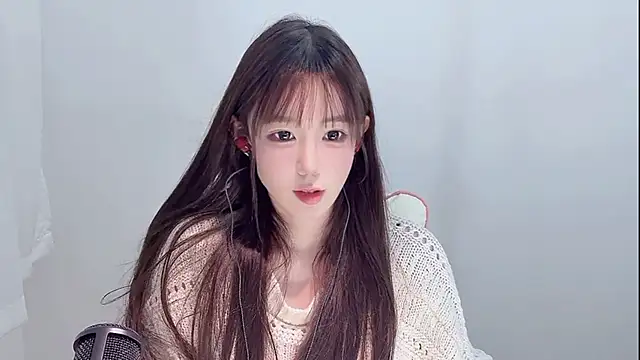 Xiao-runbao online show from October 23, 2025, 2:05 pm