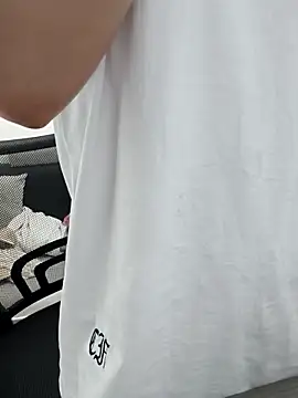 susu baby online show from April 3, 2026, 9:10 pm