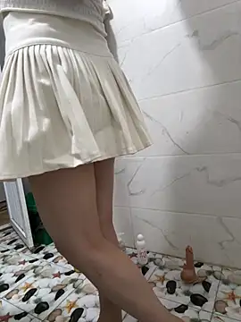 susu baby online show from November 14, 2025, 5:38 pm