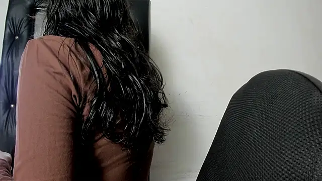 Snapshot of Laura_and_Kevin chatting on February 23, 2026, 8:20 pm Laura and Kevin online show from February 23, 2026, 8:20 pm