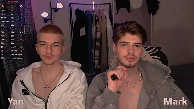 itsyanbb online show from November 14, 2025, 3:48 pm