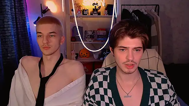 itsyanbb online show from March 19, 2026, 4:29 pm