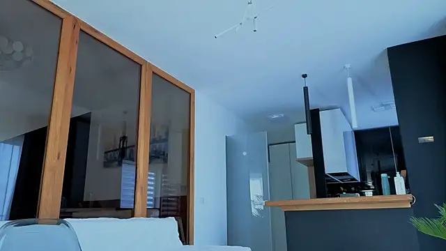 NataliaPrince1 online show from November 20, 2025, 9:43 am