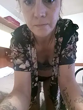 Snapshot of Nikita2406 chatting on October 21, 2025, 7:02 pm Nikita2406 online show from October 21, 2025, 7:02 pm