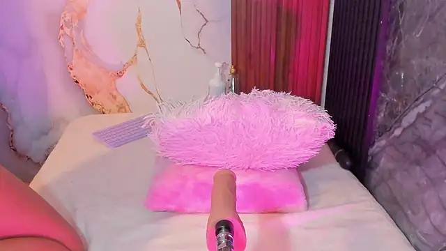 sarah babee  online show from September 9, 2025, 1:31 pm