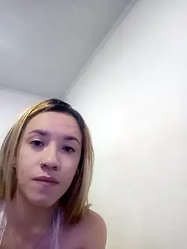 Snapshot of Alahia99 chatting on September 19, 2025, 12:14 am Alahia99 online show from September 19, 2025, 12:14 am