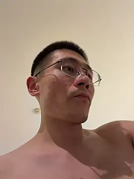 miniyellower online show from December 14, 2025, 12:22 pm