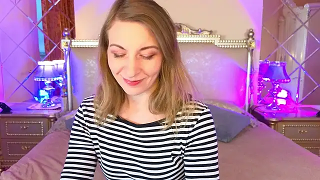 Katherine Loveau online show from November 25, 2025, 4:35 am