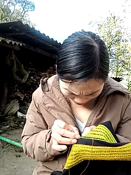 ngan-cute online show from February 5, 2026, 1:12 am