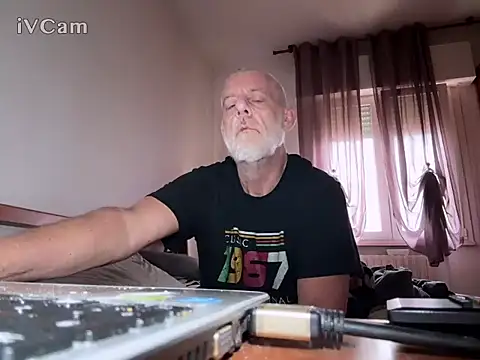 Pigna16PSRN online show from April 13, 2026, 7:56 am