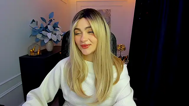 LeslieMineg online show from November 23, 2025, 8:08 pm