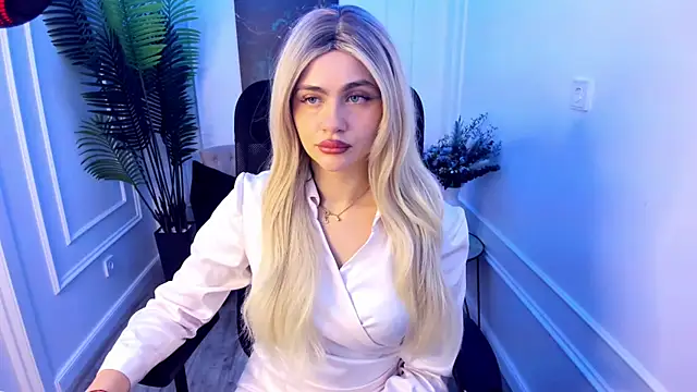 LeslieMineg online show from September 24, 2025, 11:50 am