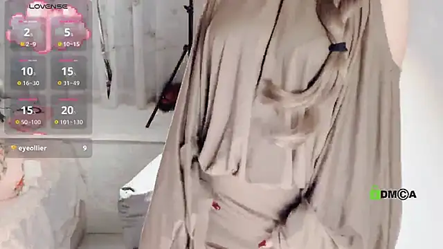 liuruyuan888 online show from April 27, 2026, 12:03 pm