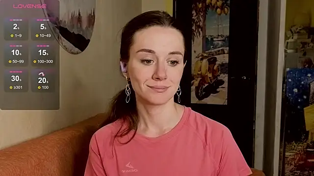 Snapshot of SkyHelen chatting on June 15, 2026, 10:04 am SkyHelen online show from June 15, 2026, 10:04 am