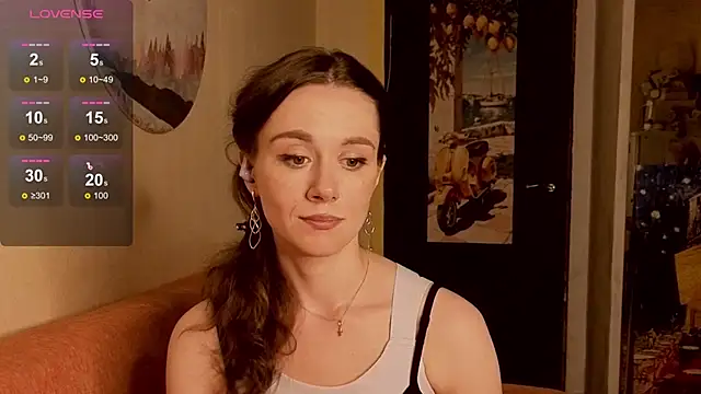 Snapshot of SkyHelen chatting on June 16, 2026, 9:37 pm SkyHelen online show from June 16, 2026, 9:37 pm