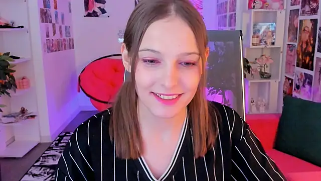 JenniferKiim online show from October 4, 2025, 11:12 am