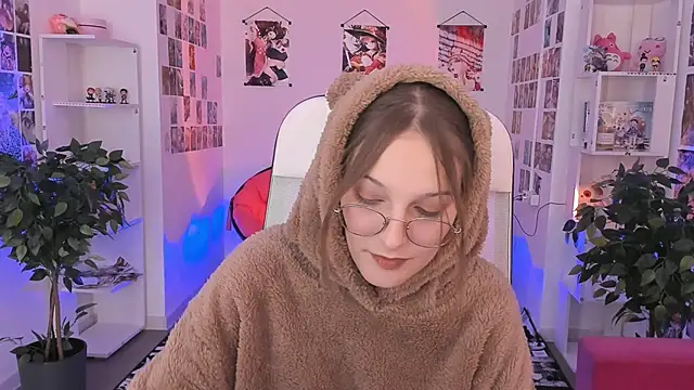 JenniferKiim online show from November 3, 2025, 11:36 am