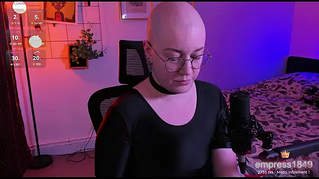 MossPrince online show from November 12, 2025, 5:50 pm