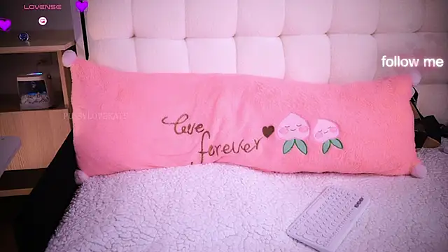 Pussylovekate online show from May 2, 2026, 3:01 am