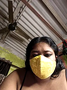 Snapshot of Smile-quien chatting on March 1, 2026, 8:14 am Smile-quien online show from March 1, 2026, 8:14 am