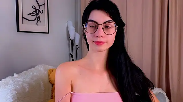 Snapshot of ArlineJanik chatting on October 16, 2025, 11:29 am ArlineJanik online show from October 16, 2025, 11:29 am