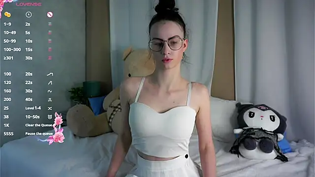 Snapshot of ArlineJanik chatting on November 21, 2025, 11:42 am ArlineJanik online show from November 21, 2025, 11:42 am