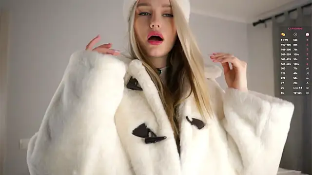 CherieSprinzl online show from October 28, 2025, 6:01 am