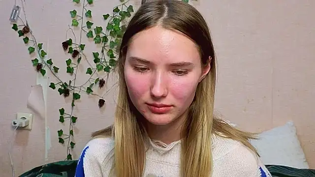  kikiclark   online show from February 22, 2026, 7:15 pm