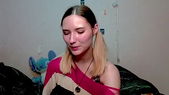  kikiclark   online show from October 11, 2025, 7:48 pm