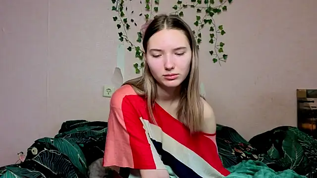  kikiclark   online show from December 20, 2025, 9:23 am