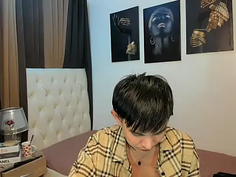 xxxhugecocktwinkxxx online show from November 8, 2025, 5:05 pm