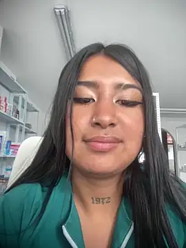 Snapshot of Caty__hot chatting on December 16, 2025, 5:39 pm Caty hot online show from December 16, 2025, 5:39 pm