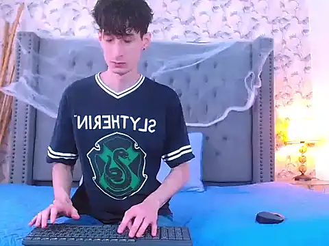 Luke Carter online show from November 1, 2025, 1:05 pm