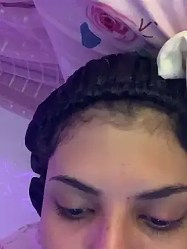 luluzinhax online show from March 15, 2026, 3:46 am