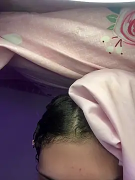 luluzinhax online show from March 27, 2026, 6:53 pm