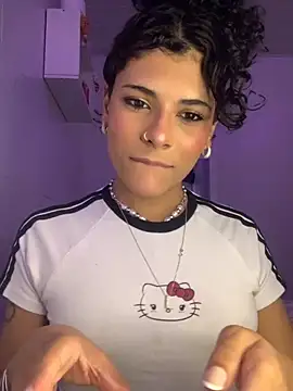 luluzinhax online show from October 15, 2025, 3:27 am