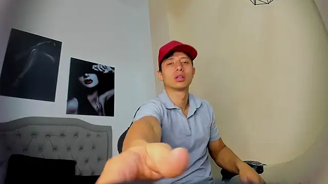 Snapshot of andre_blow chatting on October 28, 2025, 2:16 pm andre blow online show from October 28, 2025, 2:16 pm