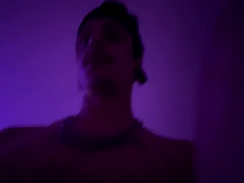 Snapshot of chrisalmeid_ chatting on November 18, 2025, 4:38 am chrisalmeid online show from November 18, 2025, 4:38 am