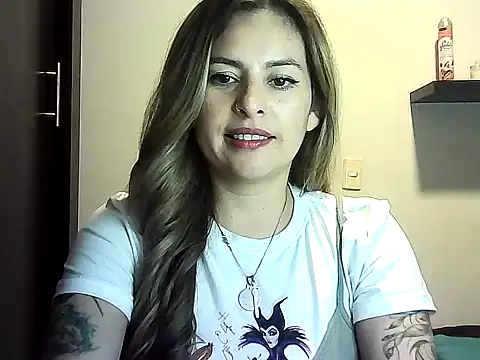 Valery  Rouse  online show from April 5, 2026, 1:12 am