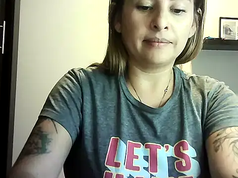 Valery  Rouse  online show from May 16, 2026, 7:46 pm
