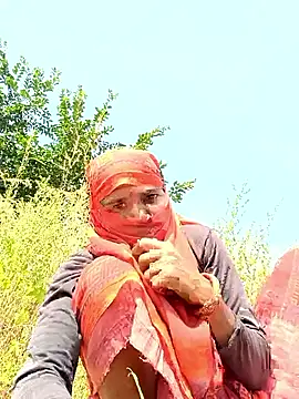 Hot-honi online show from October 11, 2025, 8:04 am