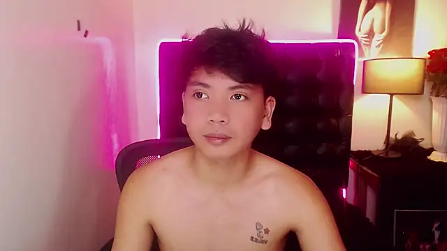 Snapshot of Asianbluefuckerrrr chatting on September 23, 2025, 11:06 am Asianbluefuckerrrr online show from September 23, 2025, 11:06 am