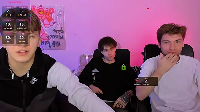 Snapshot of travis_wolf_ chatting on January 8, 2026, 8:04 pm travis wolf online show from January 8, 2026, 8:04 pm