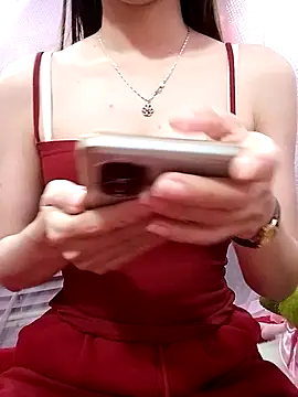 Snapshot of CherryBeii chatting on February 4, 2026, 1:28 pm CherryBeii online show from February 4, 2026, 1:28 pm