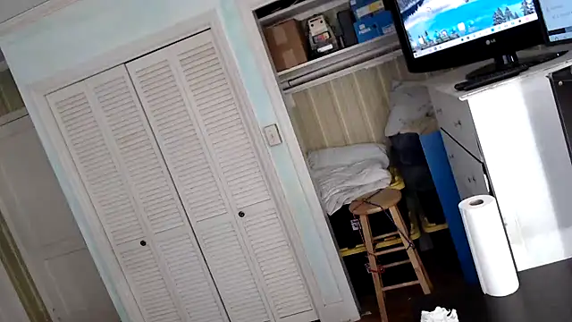 bullmusclejoe online show from November 24, 2025, 3:56 pm