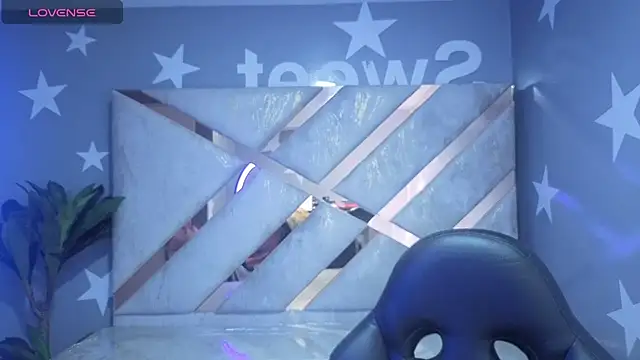 Snapshot of Candy_kush_t chatting on February 23, 2026, 9:04 pm Candy kush t online show from February 23, 2026, 9:04 pm