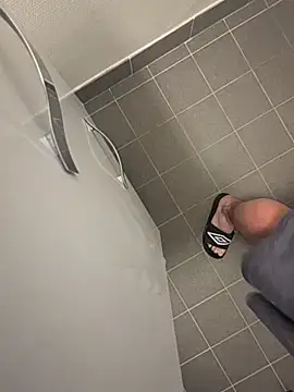 Snapshot of NuclearValue40 chatting on February 10, 2026, 7:35 pm NuclearValue40 online show from February 10, 2026, 7:35 pm